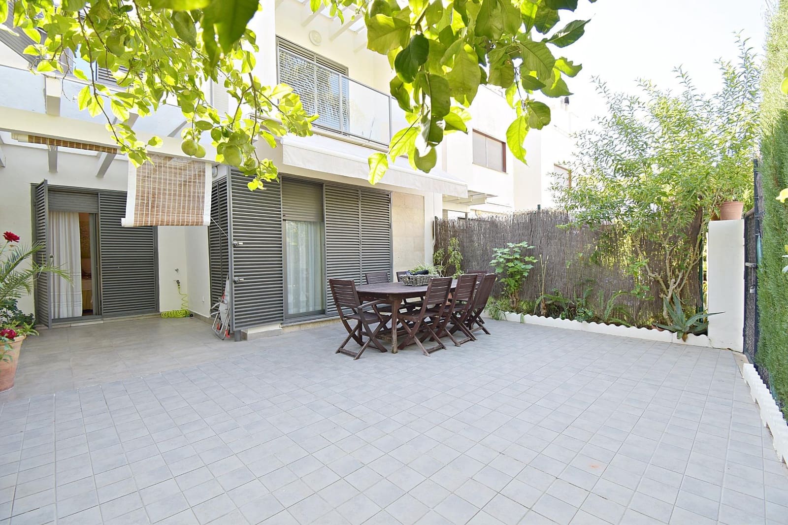 4 slaapkamer Rijtjeshuis te koop in Jerez de la Frontera met zwembad - € 490.000 (Ref: 9296886)