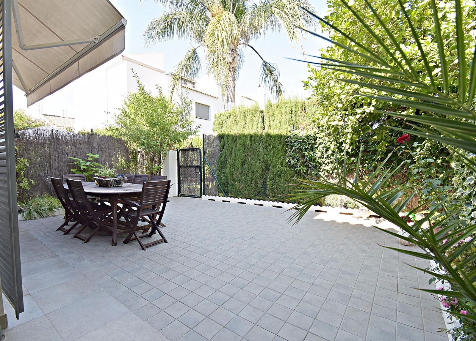 4 slaapkamer Rijtjeshuis te koop in Jerez de la Frontera met zwembad - € 490.000 (Ref: 9296886)