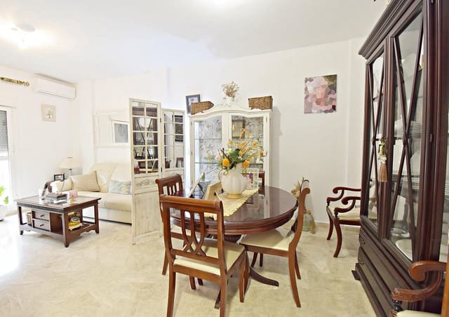 4 makuuhuone Rivitalo myytävänä paikassa Jerez de la Frontera - 329 900 € (Ref: 9334953)