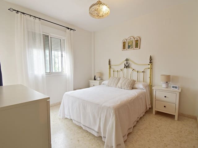 4 makuuhuone Rivitalo myytävänä paikassa Jerez de la Frontera - 329 900 € (Ref: 9334953)