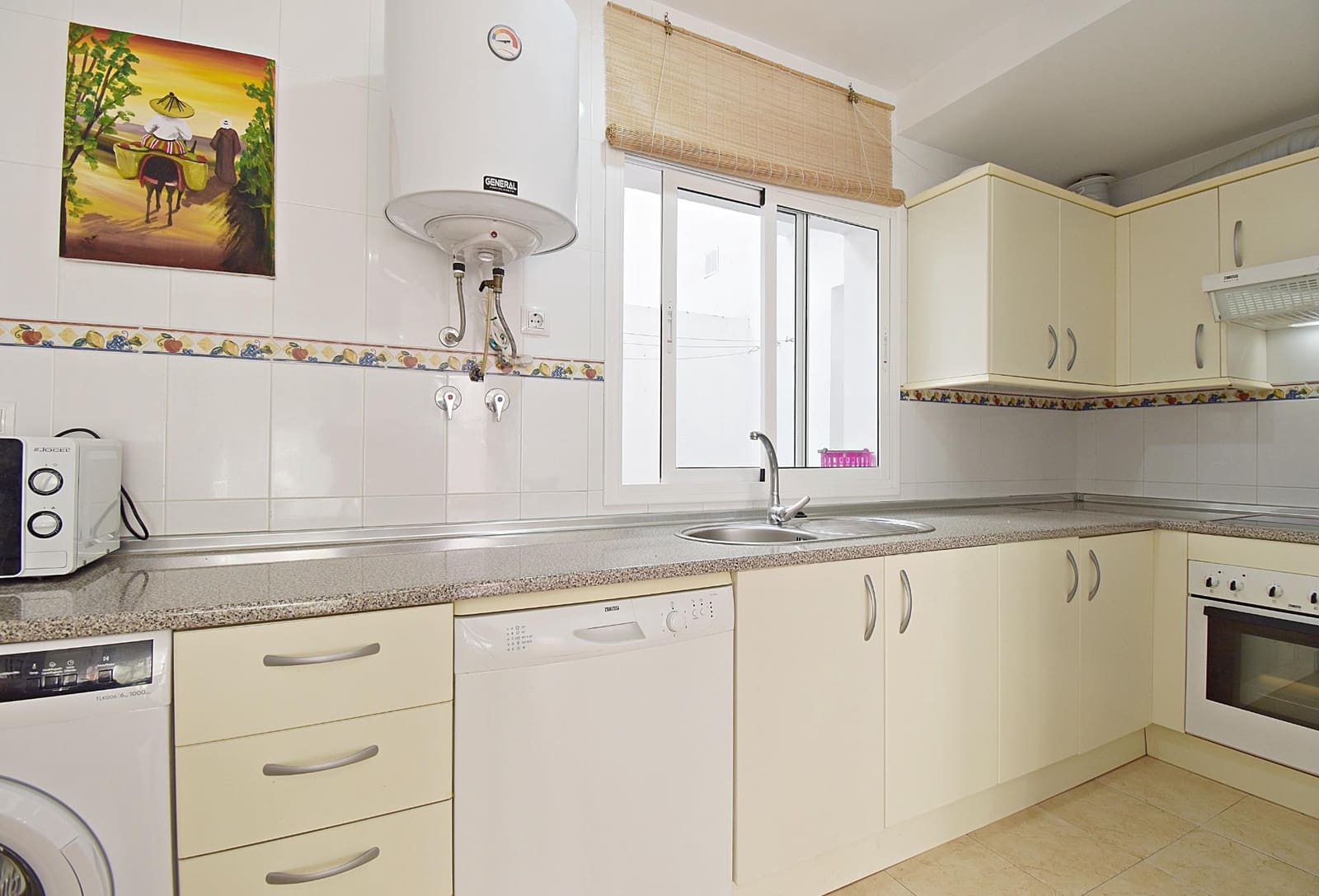 2 soverom Leilighet til salgs i Chipiona med garasje - € 299 900 (Ref: 9401037)