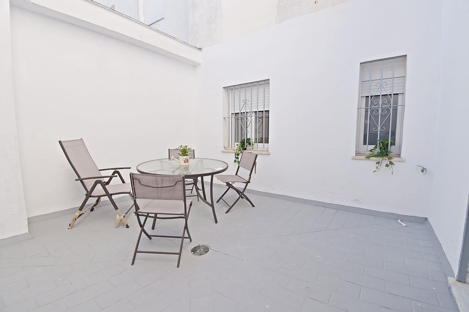 3 slaapkamer Flat te koop in Jerez de la Frontera met garage - € 235.000 (Ref: 9427208)