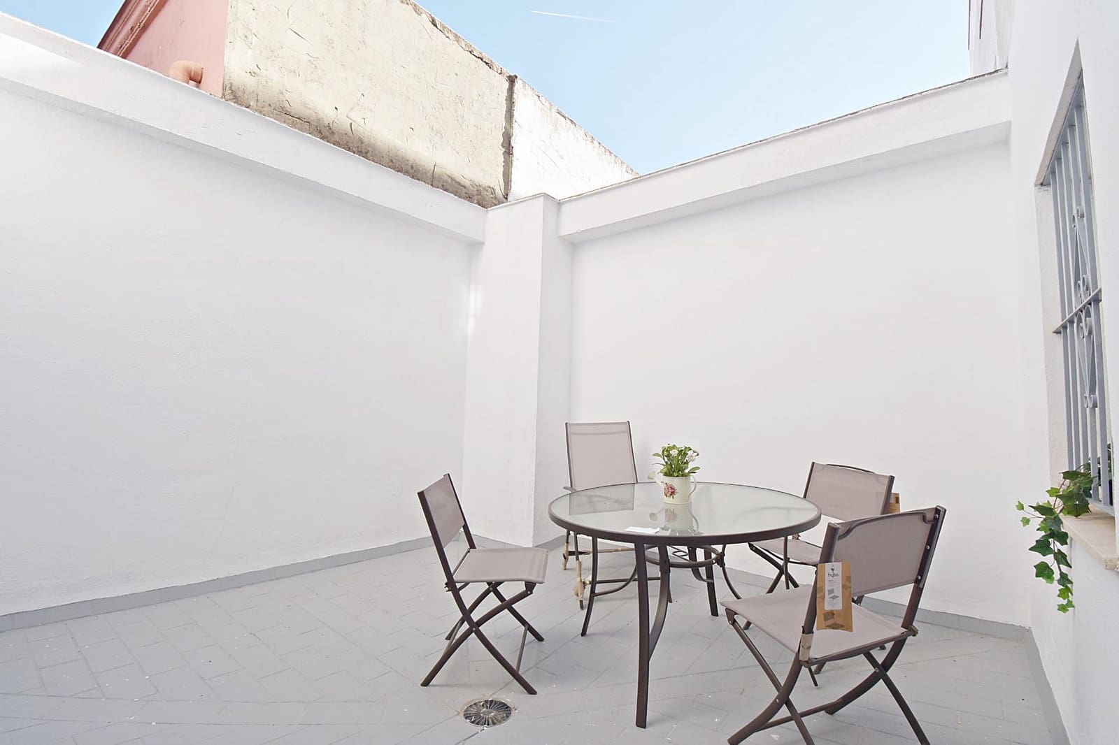 3 slaapkamer Flat te koop in Jerez de la Frontera met garage - € 235.000 (Ref: 9427208)