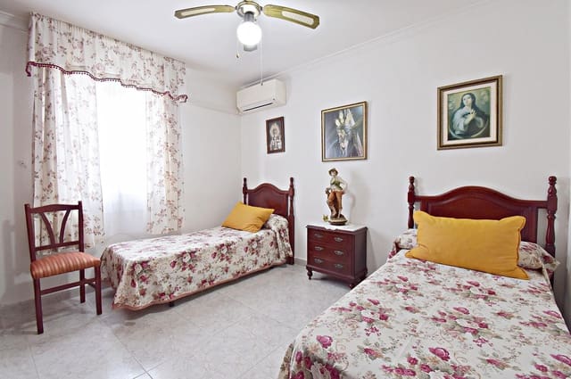 3 soveværelse Lejlighed til salg i Jerez de la Frontera - € 125.000 (Ref: 9431069)