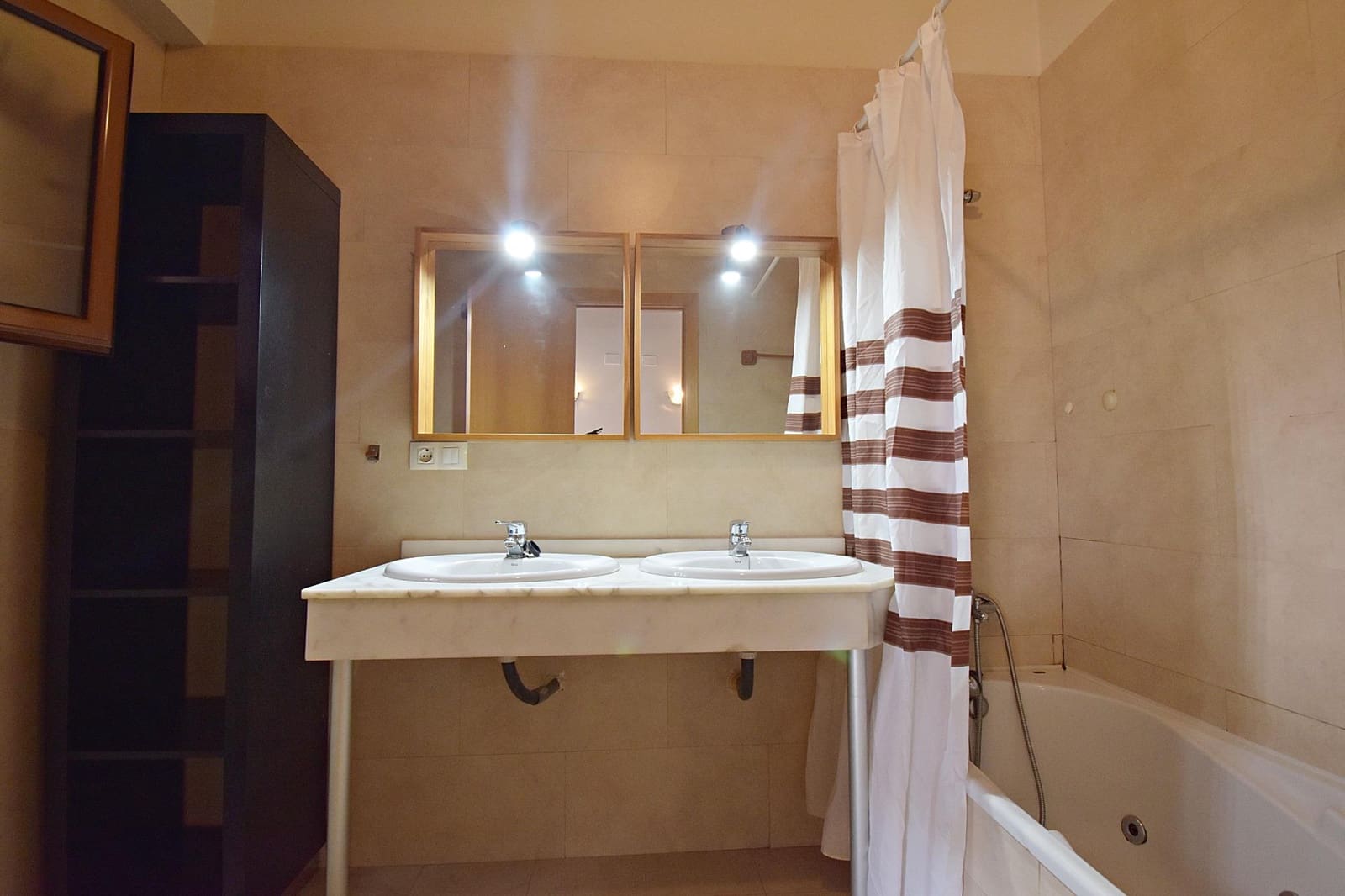 3 sypialnia Dom szeregowy na sprzedaż w Jerez de la Frontera z basenem garażem - 298 000 € (Ref: 9462076)