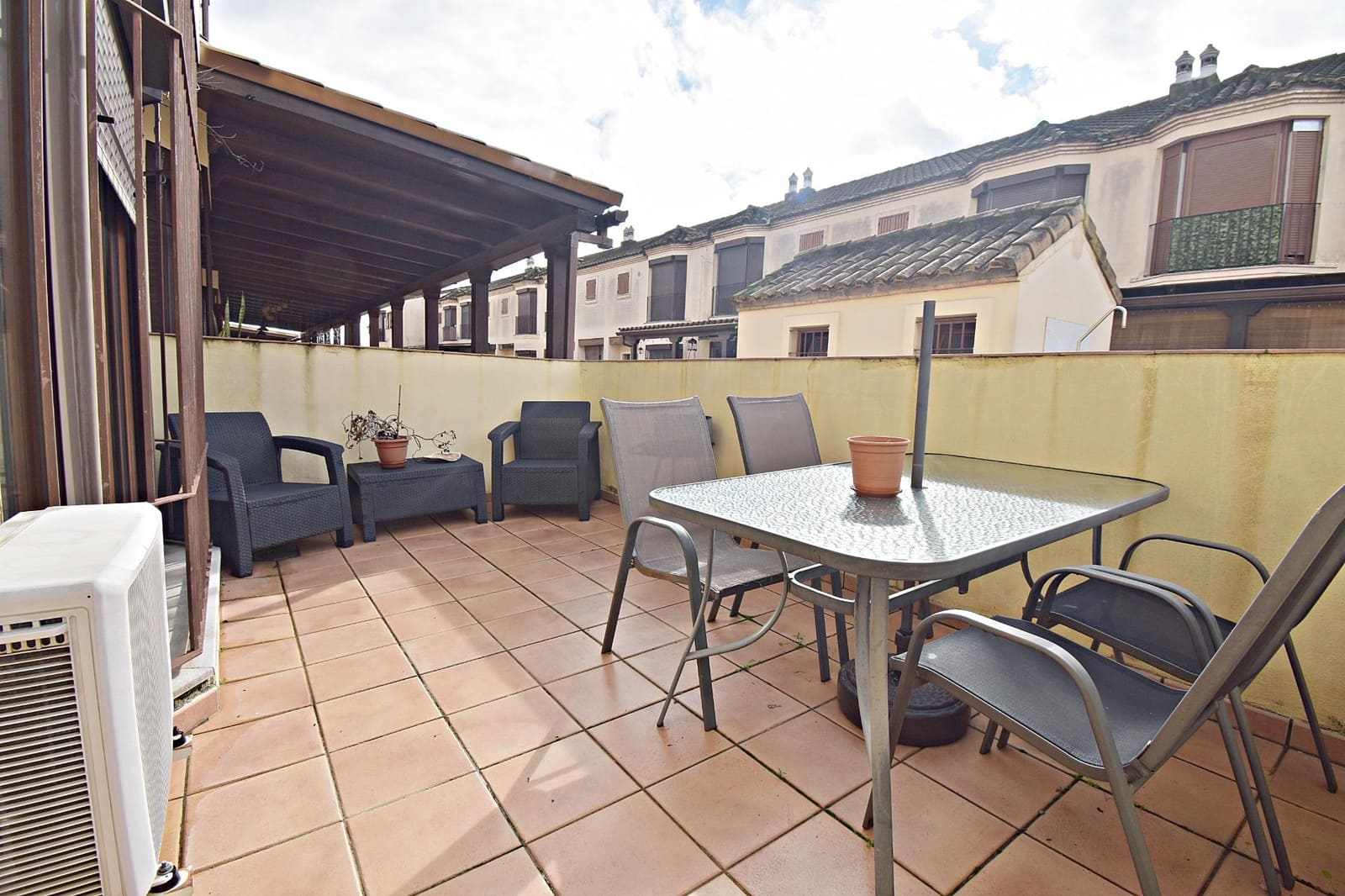 3 sypialnia Dom szeregowy na sprzedaż w Jerez de la Frontera z basenem garażem - 298 000 € (Ref: 9462076)