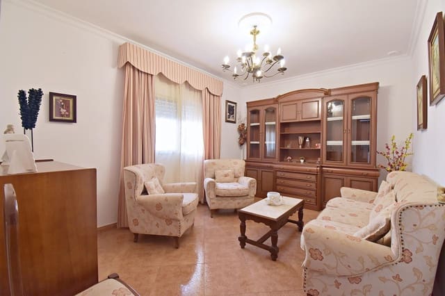 4 chambre Maison de Ville à vendre à Jerez de la Frontera - 219 900 € (Ref: 9462078)