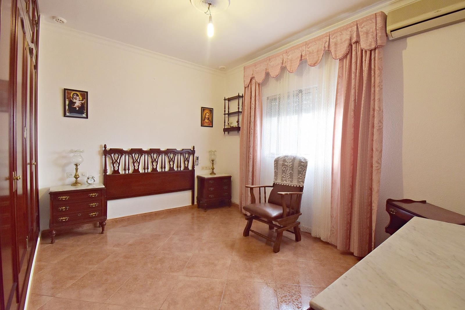 4 chambre Maison de Ville à vendre à Jerez de la Frontera - 219 900 € (Ref: 9462078)