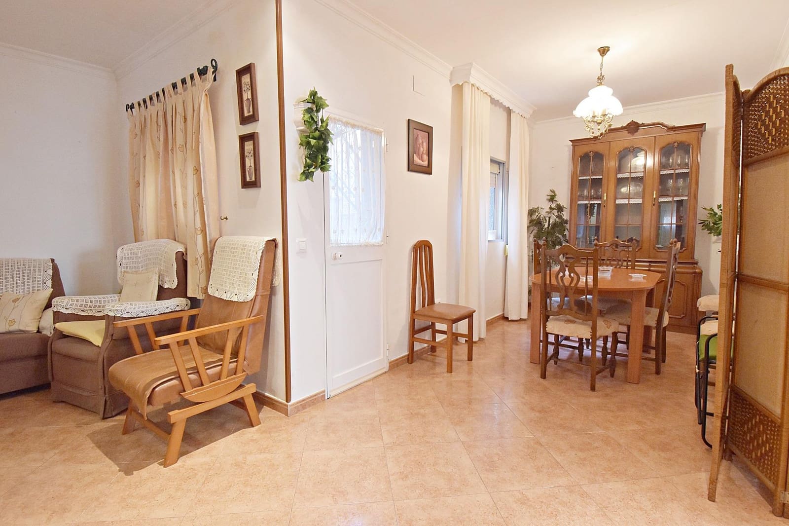 4 chambre Maison de Ville à vendre à Jerez de la Frontera - 219 900 € (Ref: 9462078)