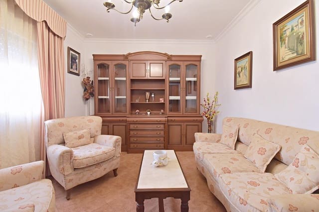 4 chambre Maison de Ville à vendre à Jerez de la Frontera - 219 900 € (Ref: 9462078)