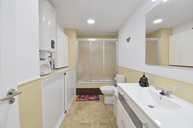 2 bedroom Flat for sale in Jerez de la Frontera with pool garage - € 190,000 (Ref: 9491315)