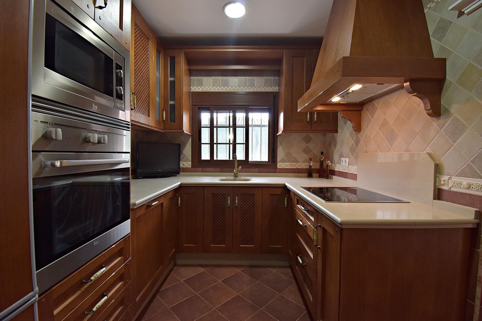 Chalet de 4 habitaciones en Jerez de la Frontera en venta - 430.000 € (Ref: 9530524)