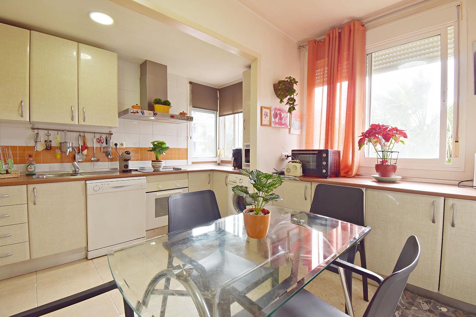 3 bedroom Flat for sale in Jerez de la Frontera - € 250,000 (Ref: 9574626)