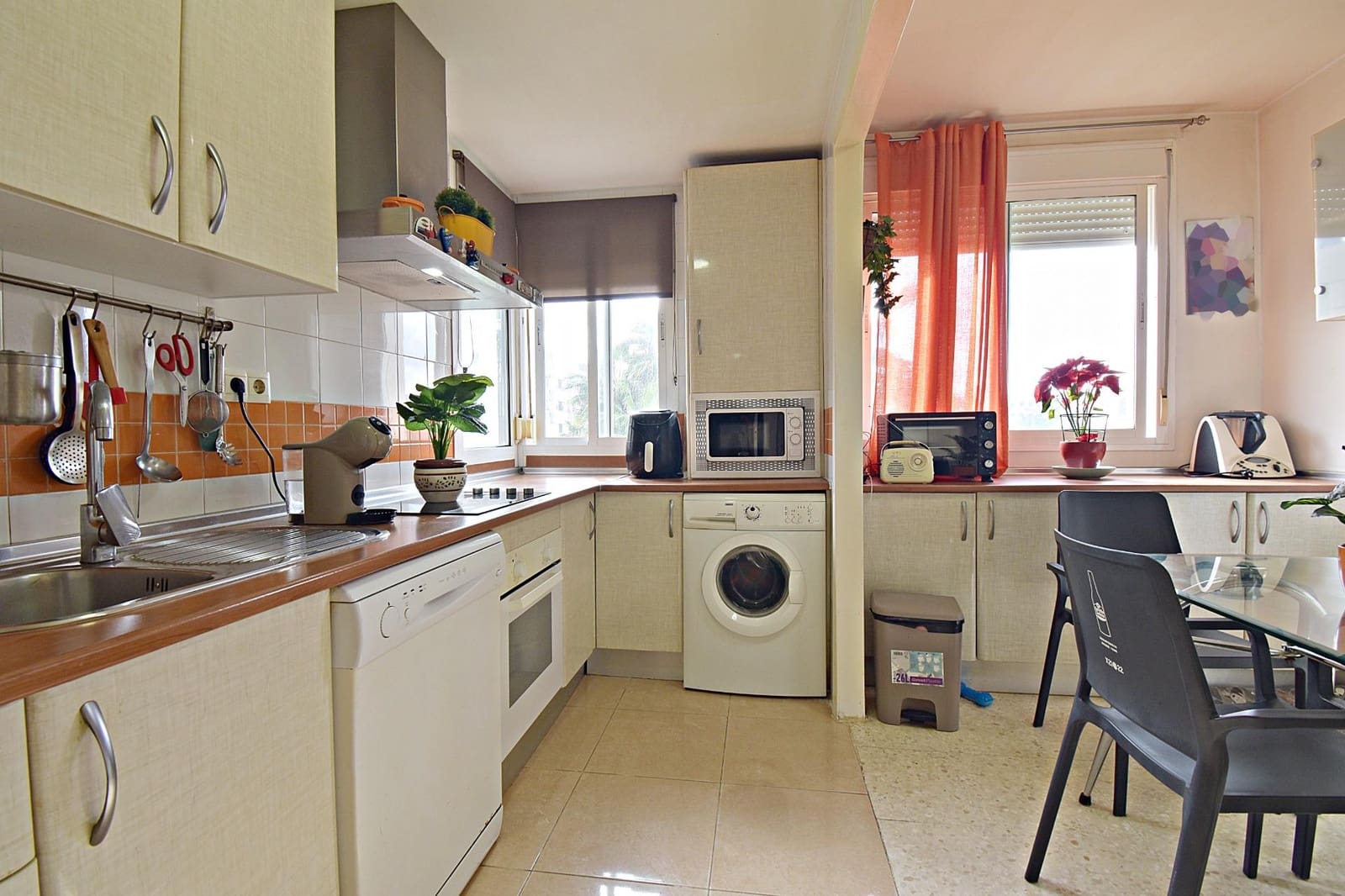 3 bedroom Flat for sale in Jerez de la Frontera - € 250,000 (Ref: 9574626)