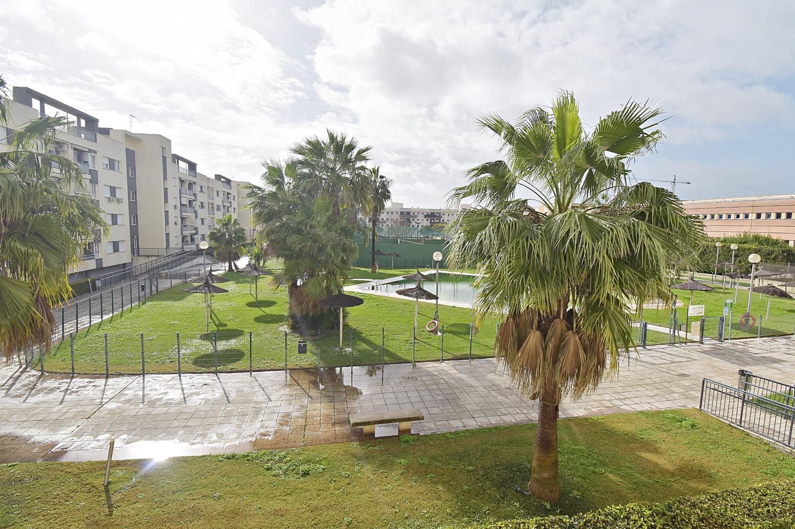 3 bedroom Flat for sale in Jerez de la Frontera - € 250,000 (Ref: 9574626)