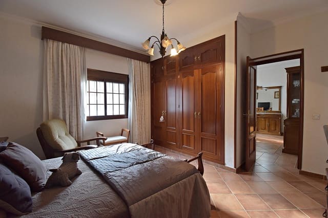 4 sovrum Villa till salu i Jerez de la Frontera - 430 000 € (Ref: 9574628)