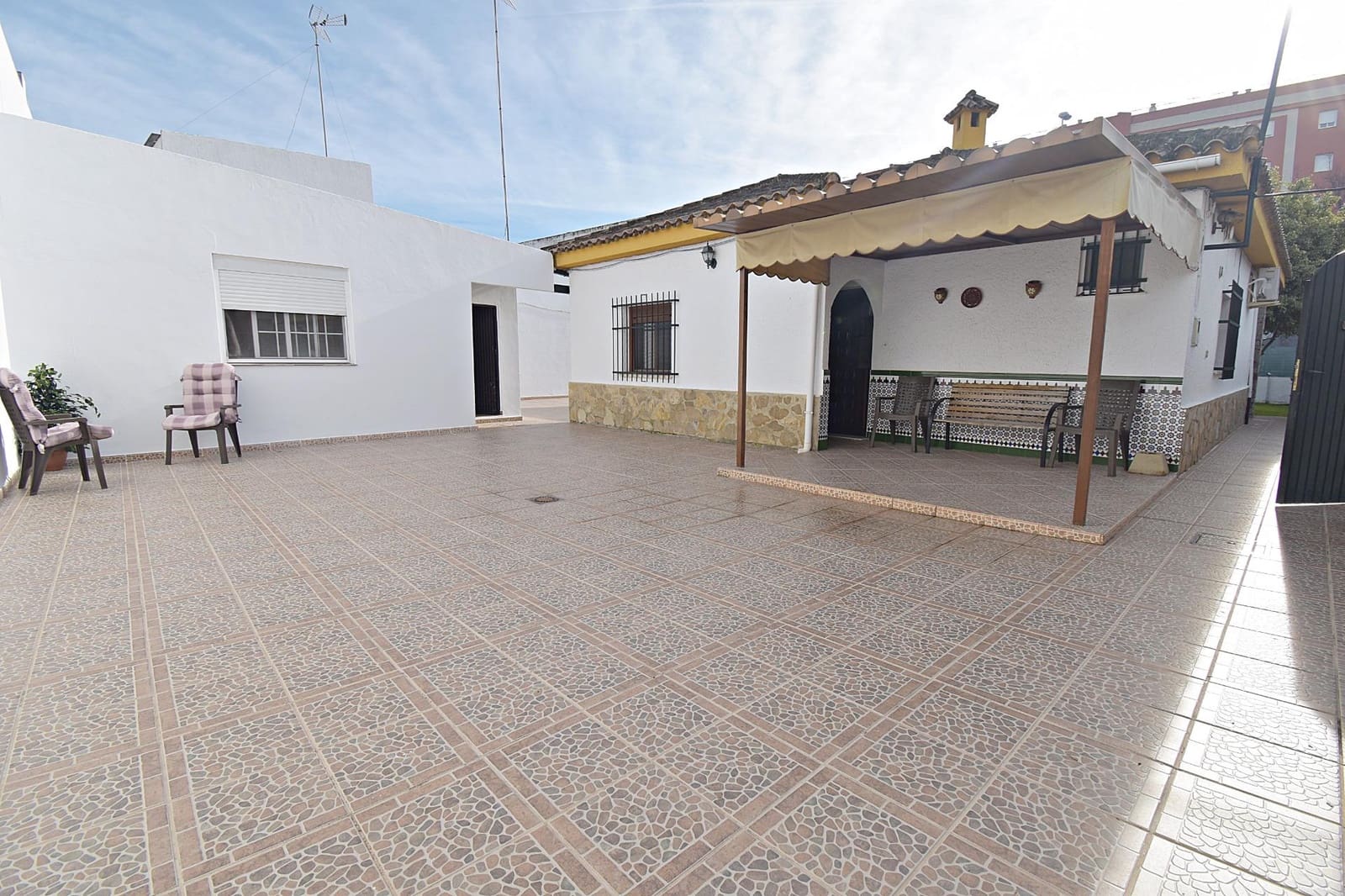 4 sovrum Villa till salu i Jerez de la Frontera - 430 000 € (Ref: 9574628)