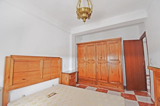 4 quarto Apartamento para venda em Jerez de la Frontera - 80 000 € (Ref: 9648105)