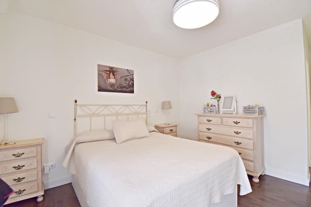 3 Zimmer Wohnung zu verkaufen in Jerez de la Frontera mit Pool Garage - 190.000 € (Ref: 9659428)