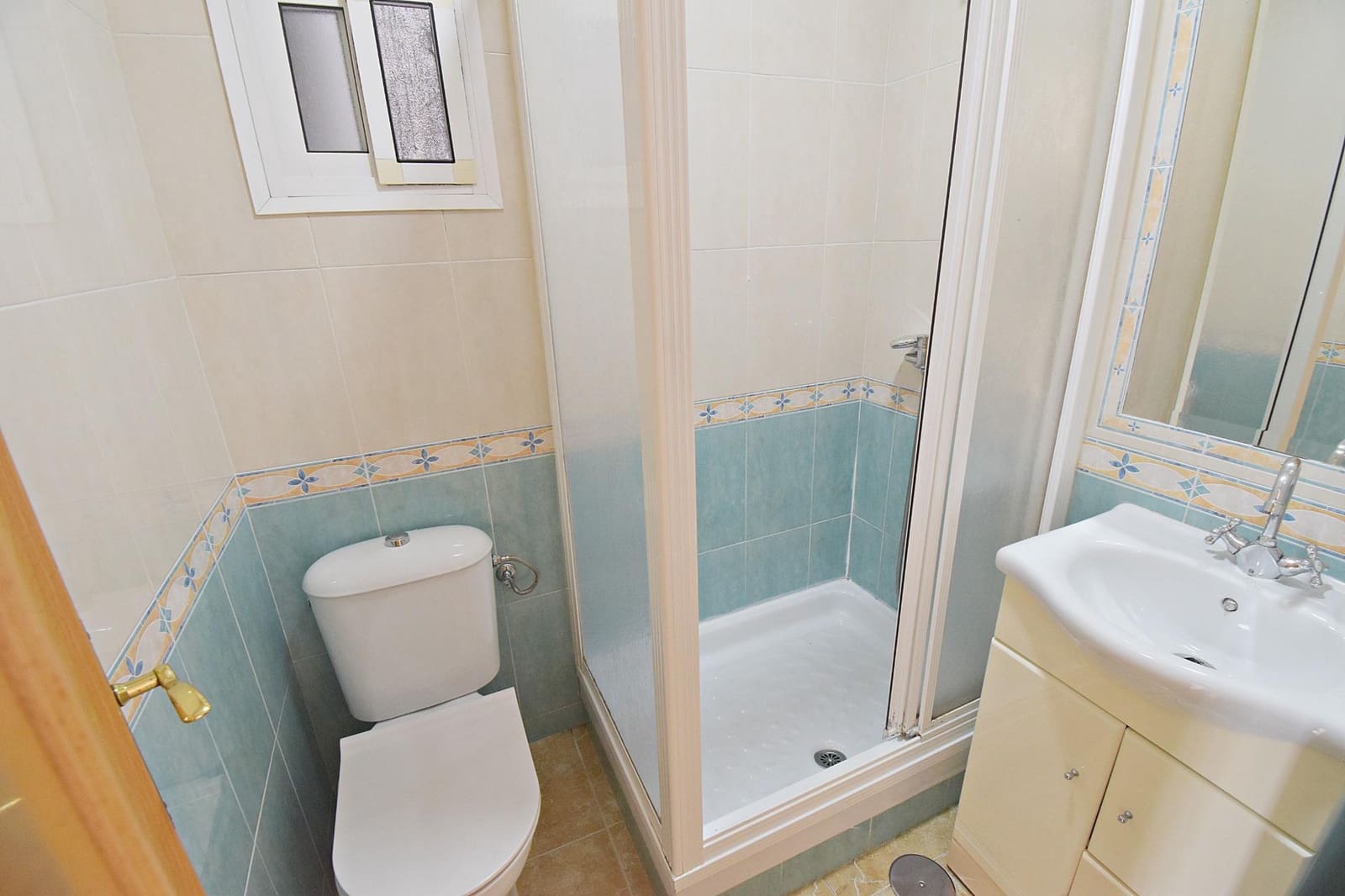 3 slaapkamer Flat te koop in Jerez de la Frontera - € 99.000 (Ref: 9666493)