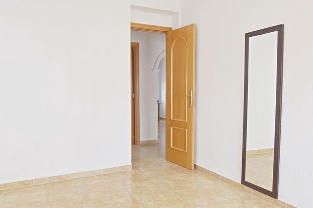 3 slaapkamer Flat te koop in Jerez de la Frontera - € 99.000 (Ref: 9666493)