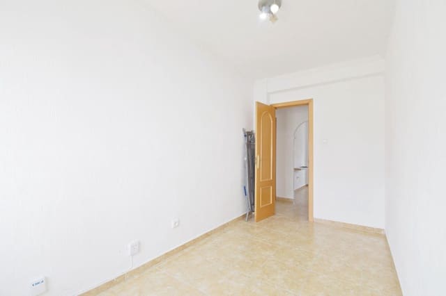 3 slaapkamer Flat te koop in Jerez de la Frontera - € 99.000 (Ref: 9666493)