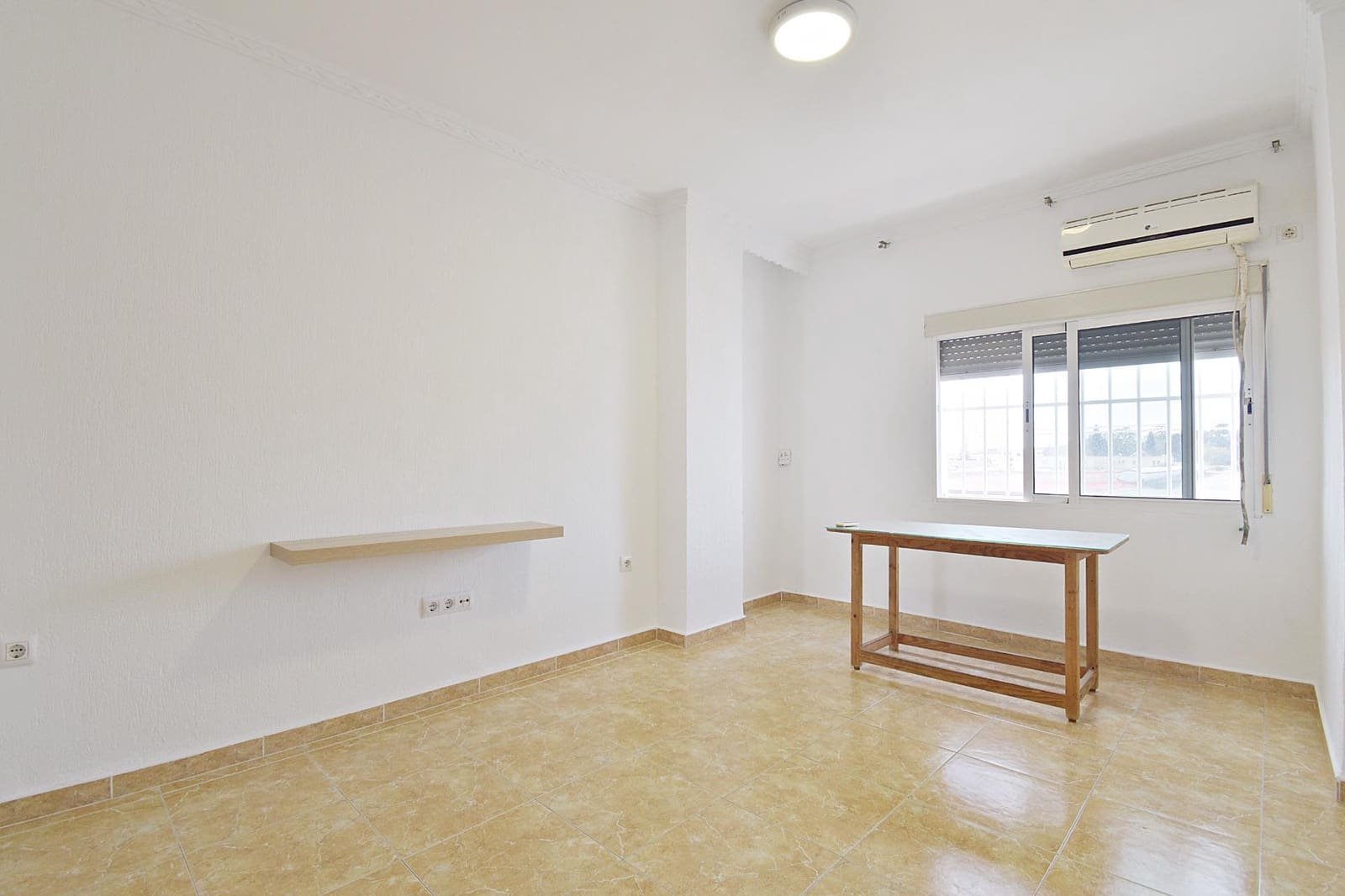 3 slaapkamer Flat te koop in Jerez de la Frontera - € 99.000 (Ref: 9666493)