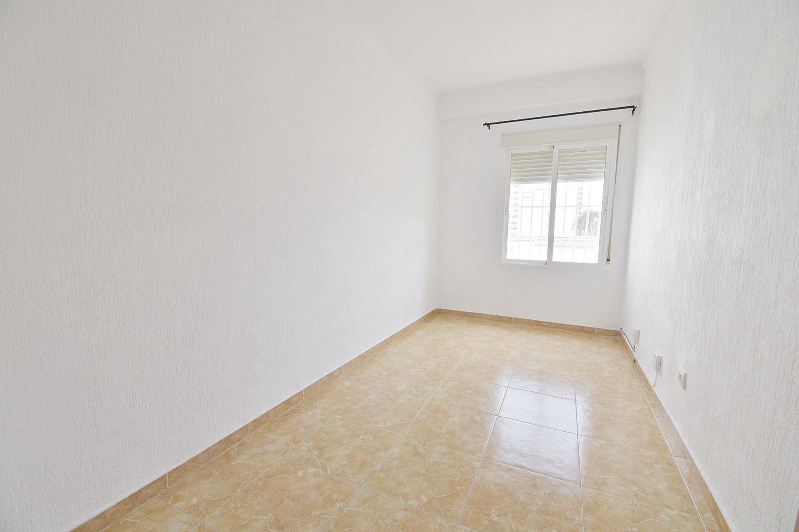 3 slaapkamer Flat te koop in Jerez de la Frontera - € 99.000 (Ref: 9666493)