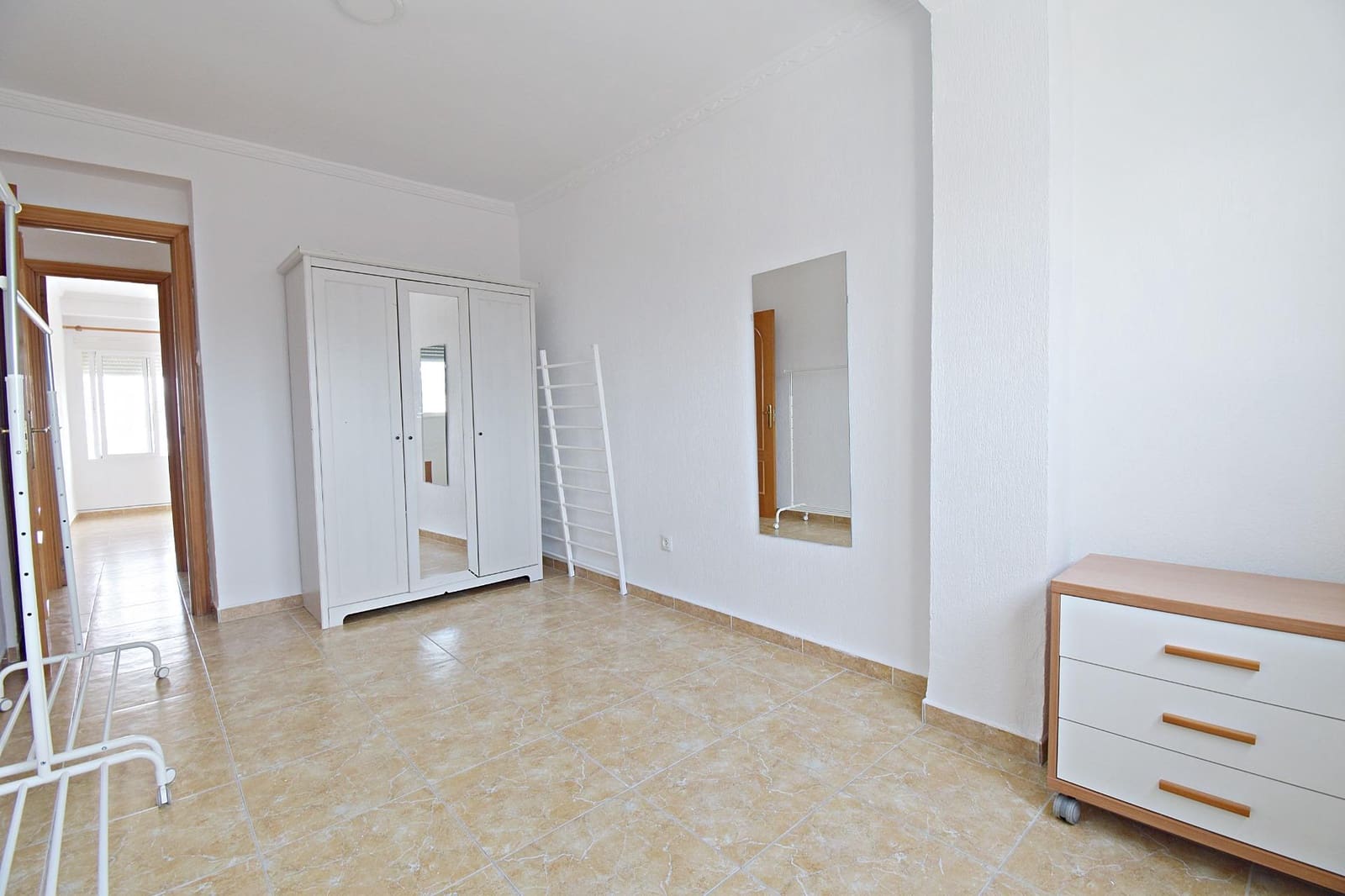 3 slaapkamer Flat te koop in Jerez de la Frontera - € 99.000 (Ref: 9666493)