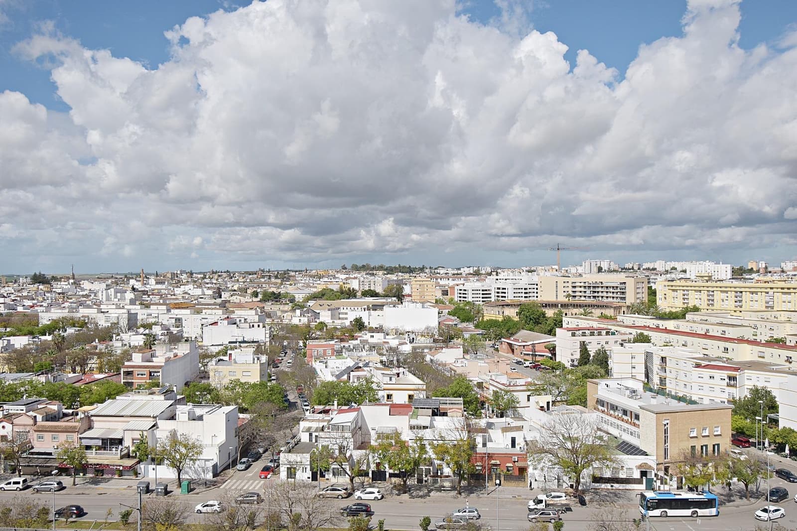 4 bedroom Flat for sale in Jerez de la Frontera with garage - € 270,000 (Ref: 9770660)