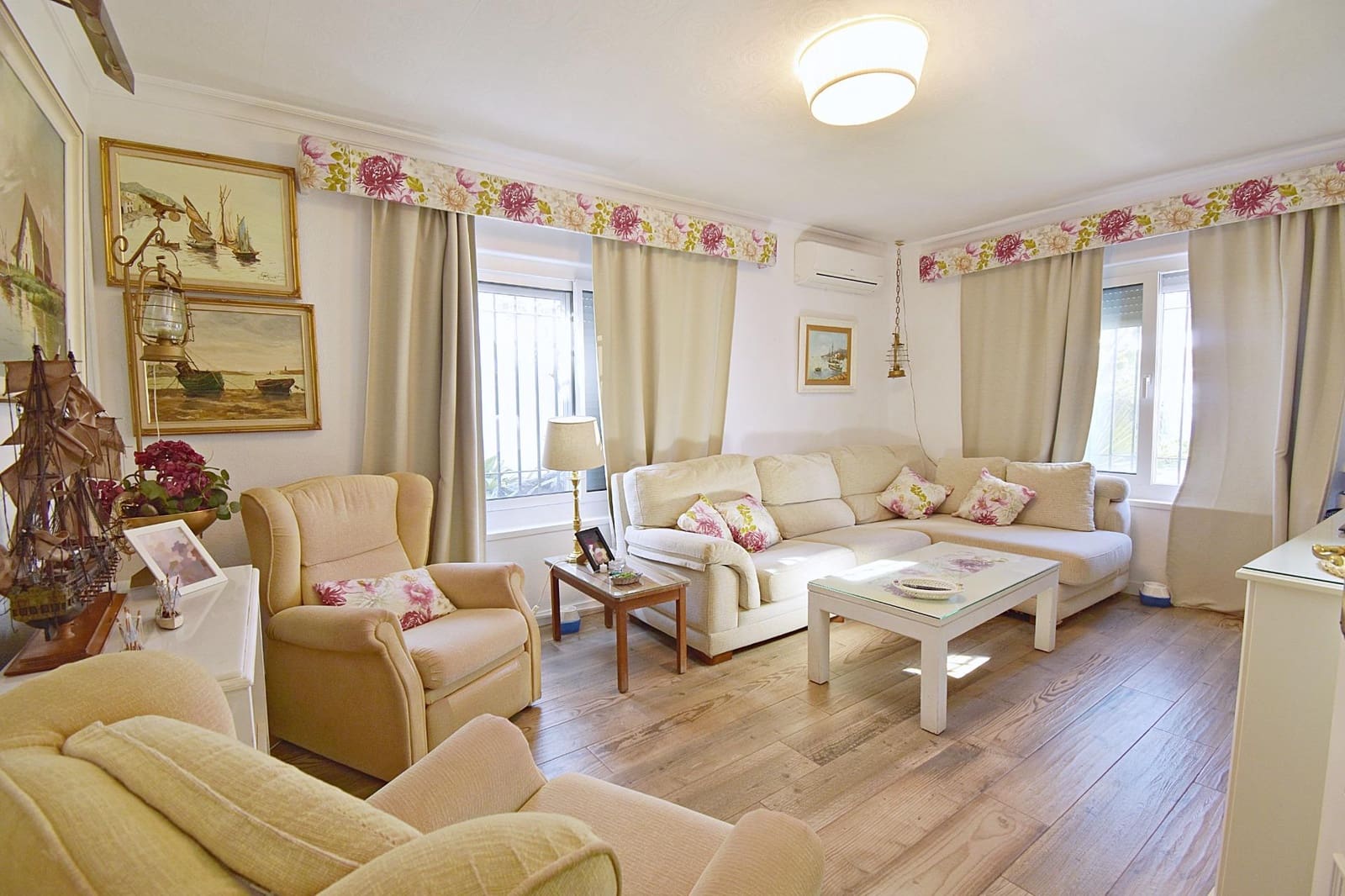 4 bedroom Villa for sale in El Puerto de Santa Maria - € 750,000 (Ref: 9806472)