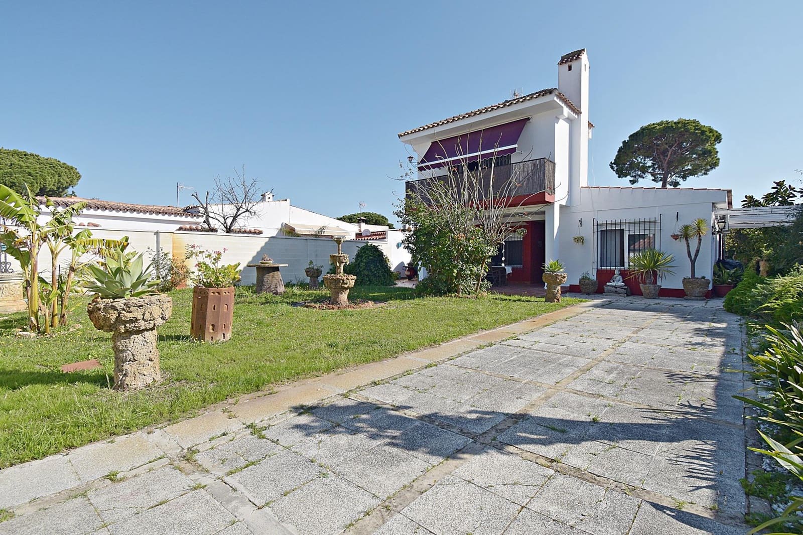 4 bedroom Villa for sale in El Puerto de Santa Maria - € 750,000 (Ref: 9806472)