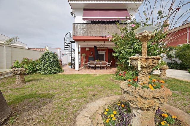 4 chambre Villa/Maison à vendre à El Puerto de Santa María - 750 000 € (Ref: 9806472)