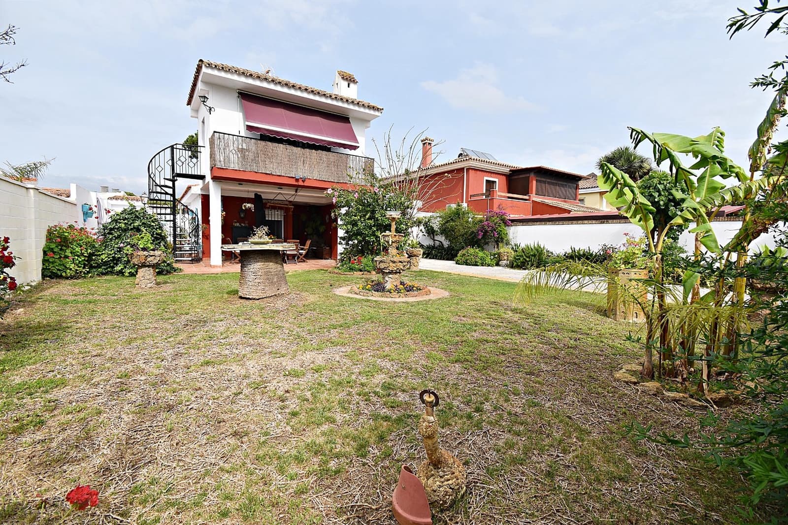 4 slaapkamer Villa te koop in El Puerto de Santa Maria - € 700.000 (Ref: 9806472)