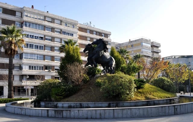 2 sypialnia Mieszkanie na sprzedaż w Jerez de la Frontera - 180 000 € (Ref: 9811576)
