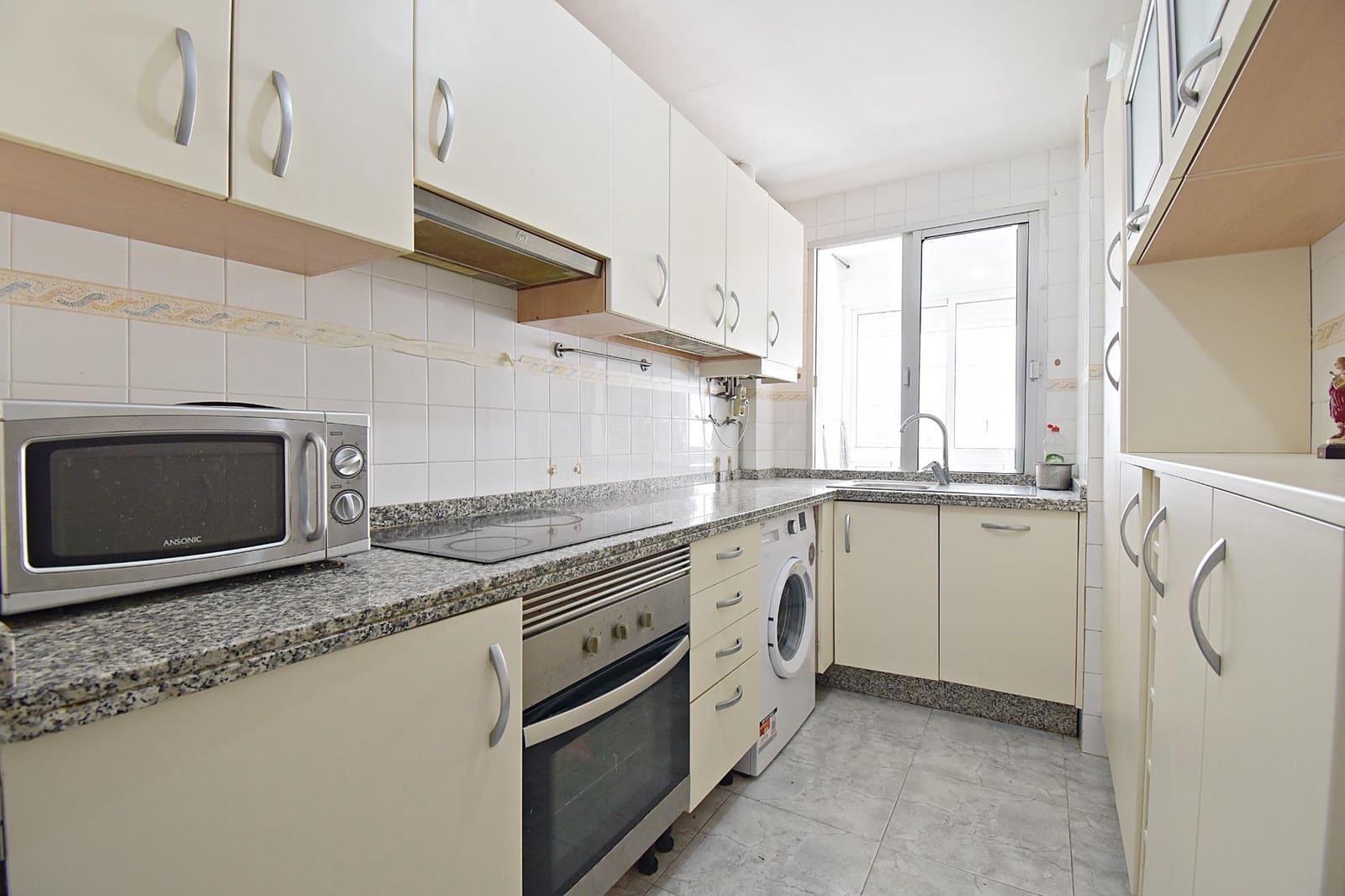 2 sypialnia Mieszkanie na sprzedaż w Jerez de la Frontera - 180 000 € (Ref: 9811576)