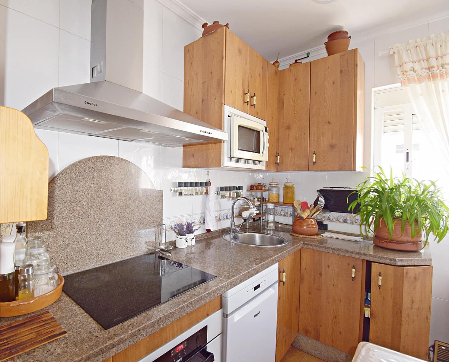 2 bedroom Flat for sale in Jerez de la Frontera - € 124,900 (Ref: 9811577)
