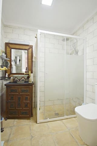 Casa de 4 habitaciones en Jerez de la Frontera en venta - 180.000 € (Ref: 9825255)
