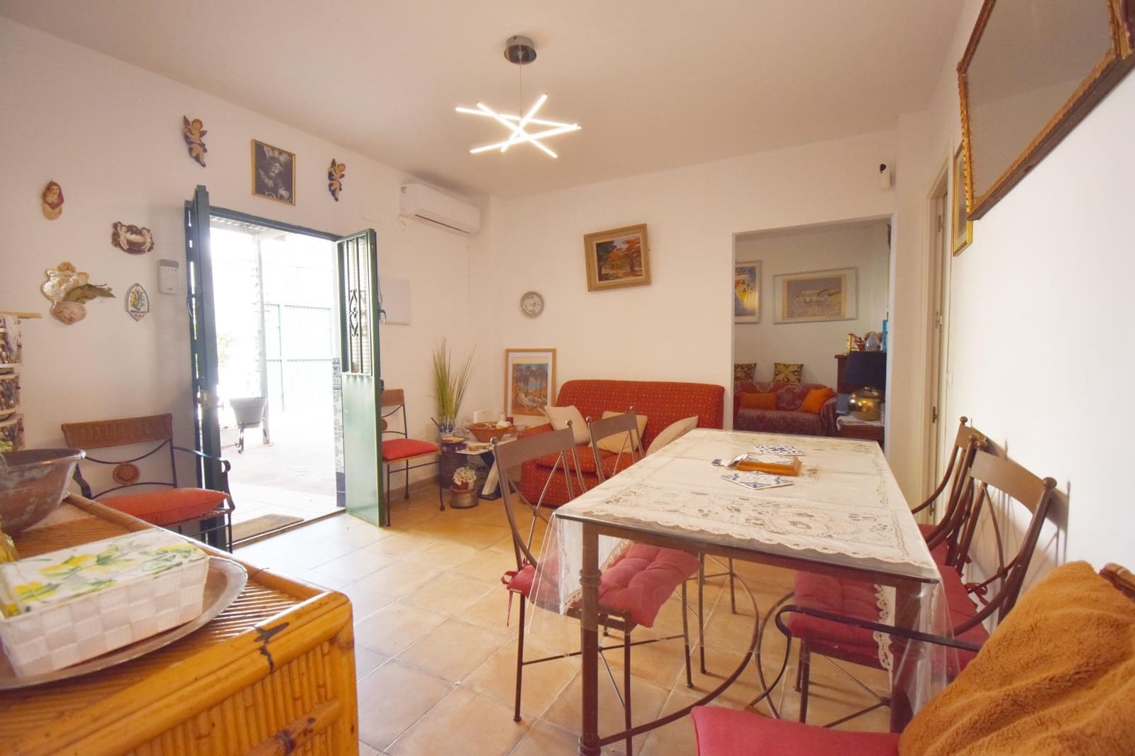 Casa de 4 habitaciones en Jerez de la Frontera en venta - 180.000 € (Ref: 9825255)