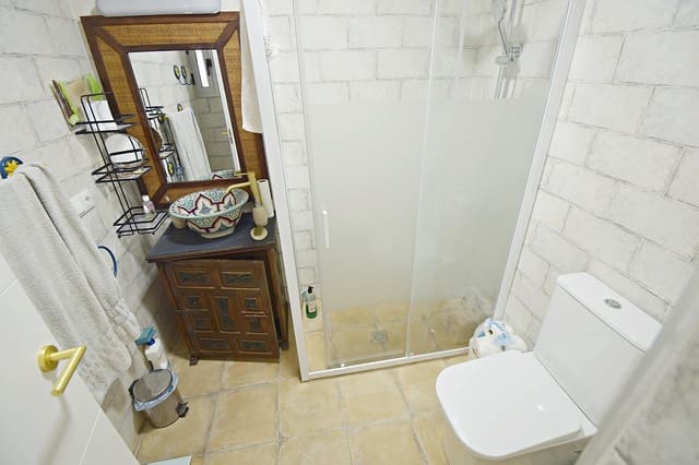 Casa de 4 habitaciones en Jerez de la Frontera en venta - 180.000 € (Ref: 9825255)