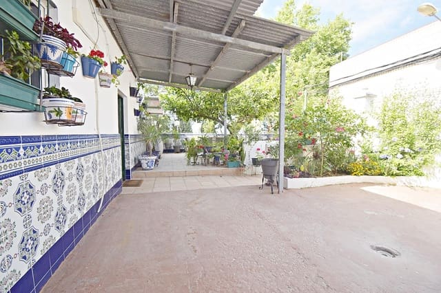 Casa de 4 habitaciones en Jerez de la Frontera en venta - 180.000 € (Ref: 9825255)