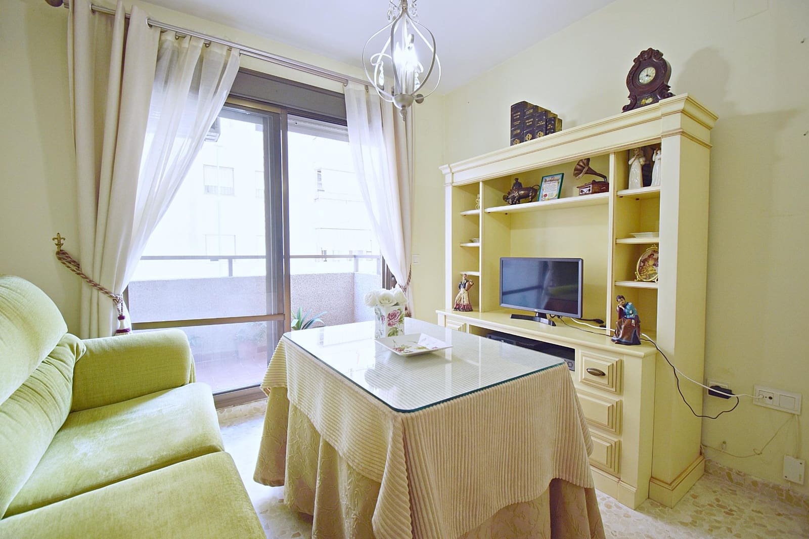 2 quarto Apartamento para venda em Jerez de la Frontera com piscina - 180 000 € (Ref: 9884807)