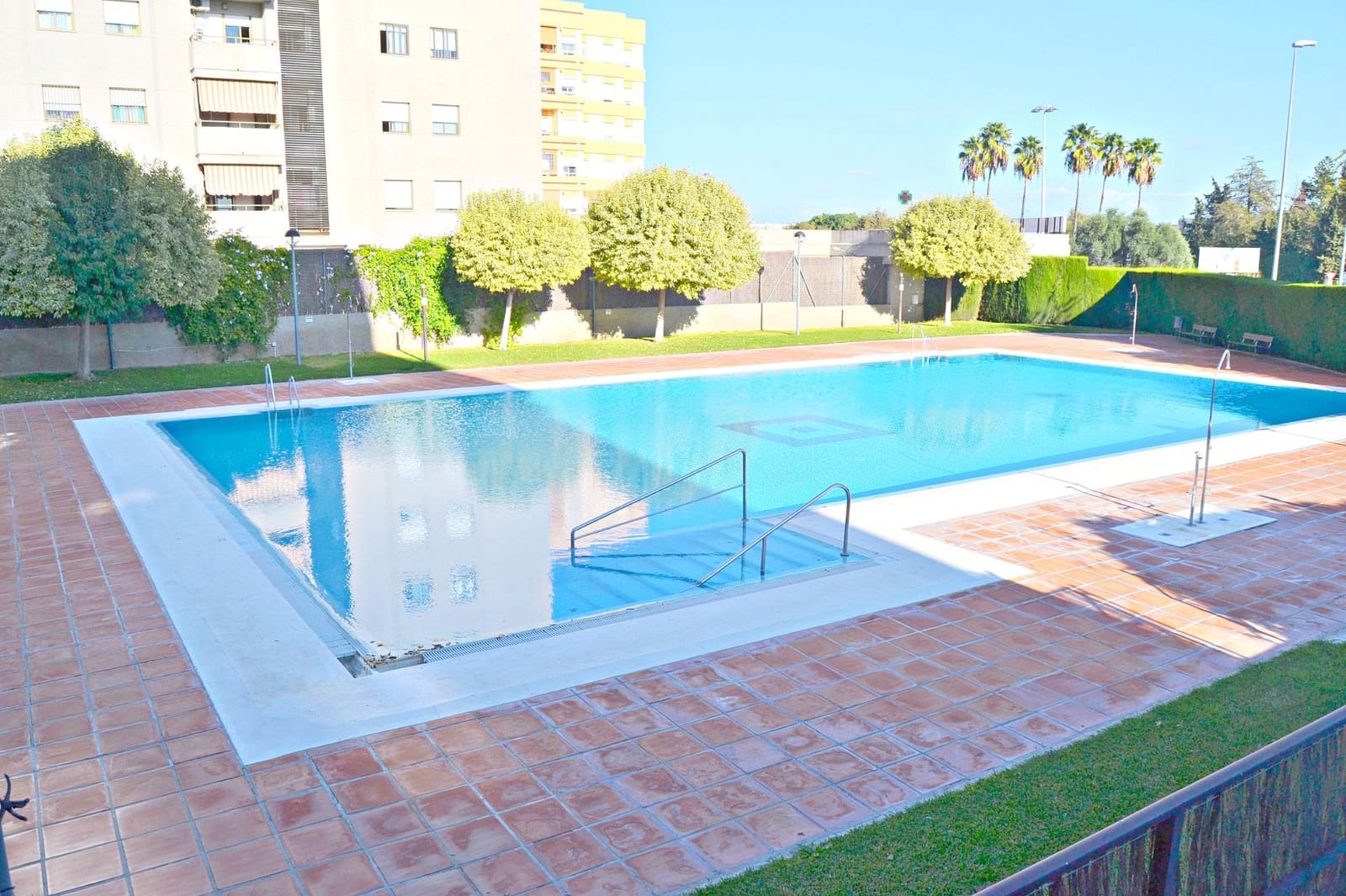 2 quarto Apartamento para venda em Jerez de la Frontera com piscina - 180 000 € (Ref: 9884807)