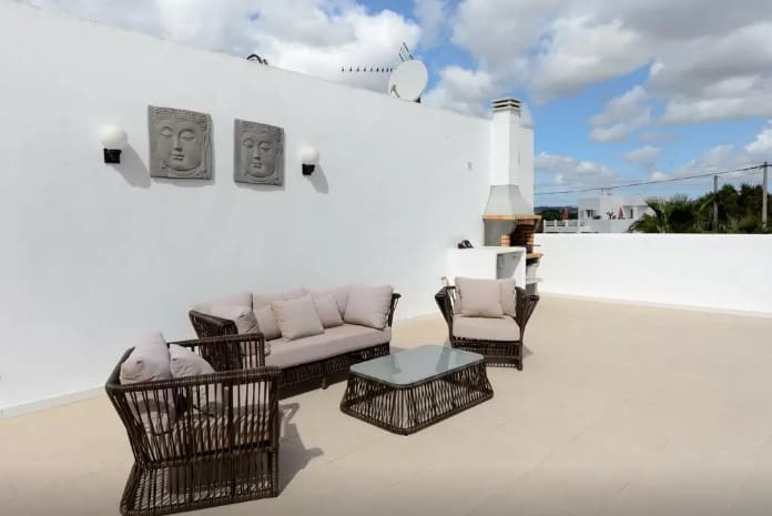 8 soverom Villa til salgs i Nuestra Senora de Jesus med svømmebasseng garasje - € 2 695 000 (Ref: 9113583)