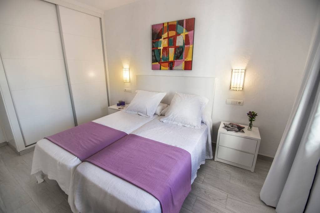 8 soverom Villa til salgs i Nuestra Senora de Jesus med svømmebasseng garasje - € 2 695 000 (Ref: 9113583)