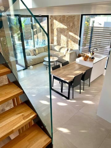 3 soveværelse Byhus til leje i Cala Tarida, San Jose / Sant Josep de Sa Talaia - € 4.000 (Ref: 9159003)