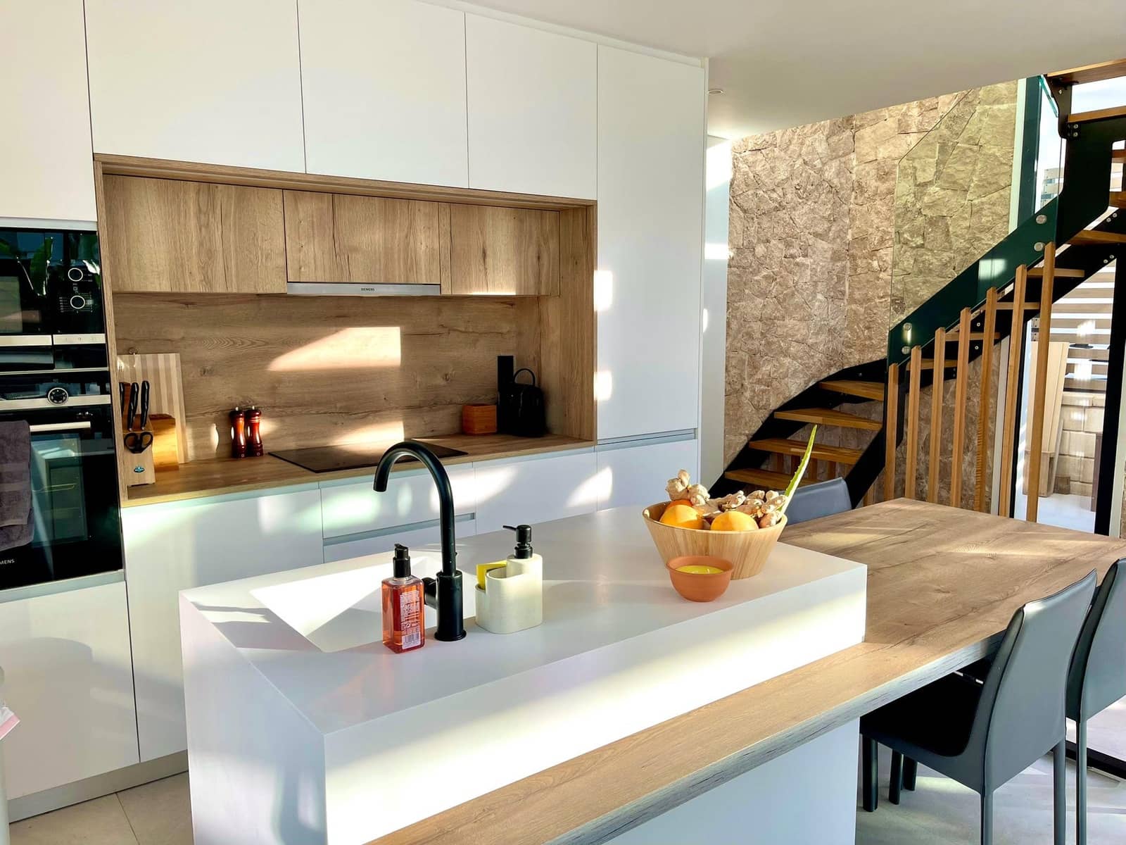 3 bedroom Townhouse for rent in Cala Tarida - € 4,000 (Ref: 9159003)