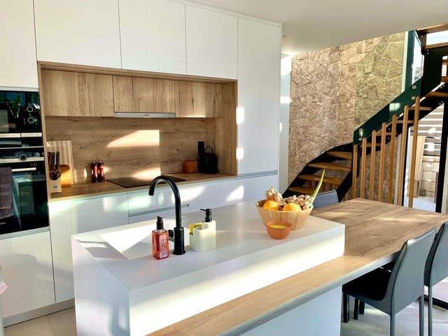 3 soveværelse Byhus til leje i Cala Tarida, San Jose / Sant Josep de Sa Talaia - € 4.000 (Ref: 9159003)