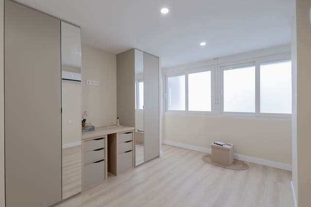 2 chambre Appartement à vendre à Cabanyal-Canyamelar, Valence ville - 825 000 € (Ref: 9357019)