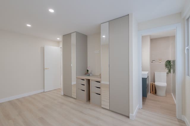 2 chambre Appartement à vendre à Cabanyal-Canyamelar, Valence ville - 825 000 € (Ref: 9357019)